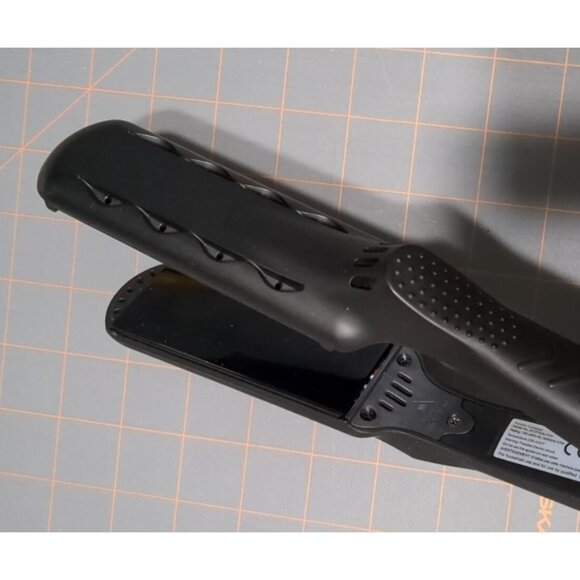 Keratin Complex Hair Straightener black 450°F Adjustable Temp Professional - Picture 8 of 14